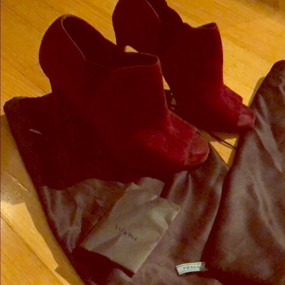 Prada burgundy suede booties with peep toe size 5 - Picture 1 of 4